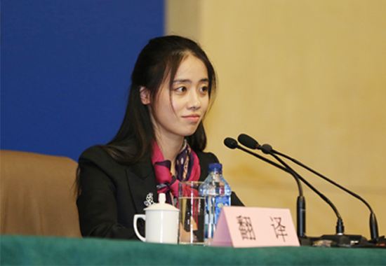 收入 高的“鐘點(diǎn)工”？同聲傳譯在中國的發(fā)展前景
